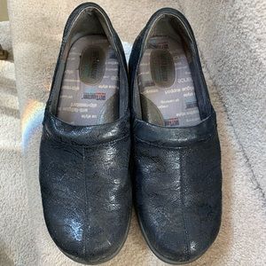 Women’s Grey’s Anatomy Meredith Clogs Size 10